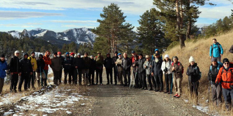 Erzurum'da Öğretmenler Günü'nü yürüyüşle kutladı