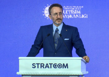 Fahrettin Altun, İletişim Zirvesi'nde konuştu