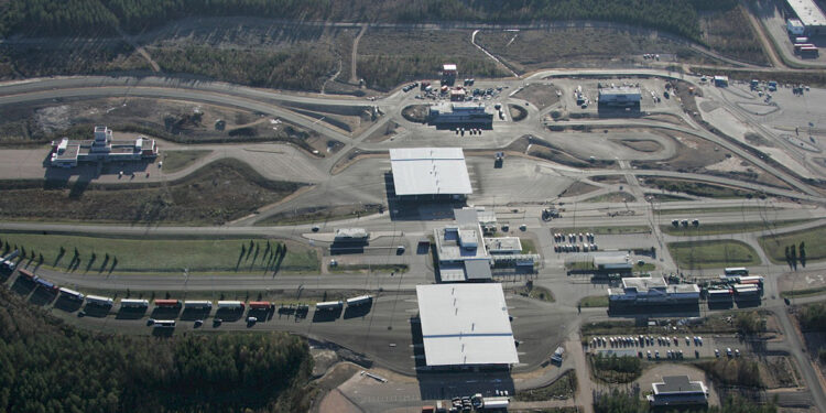 Finlandiya, Rusya ile olan 4 sınır kapısını kapattı