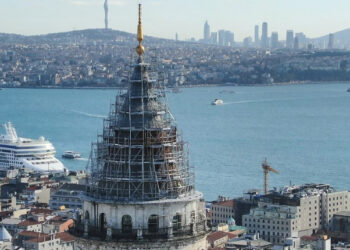 Galata Kulesi'ndeki restorasyon sürüyor