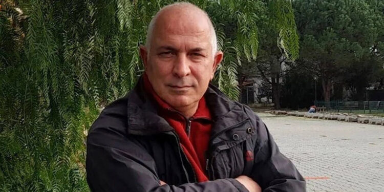 Gazeteci Cengiz Erdinç, gözaltına alındı