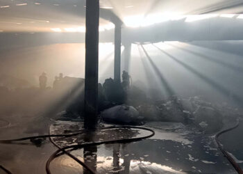 Gaziantep'te geri dönüşüm fabrikasında yangın