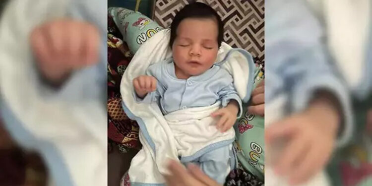 Gazze'deki barınakta doğan ‘Adem’ bebek mucizesi