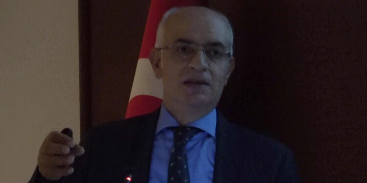 Gelecekte beslenmede yapay ve yalancı et kullanılacak