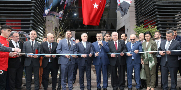 Gençlerbirliği Spor Lisesi, resmi törenle açıldı