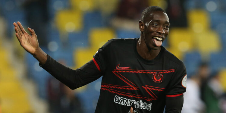 Gençlerbirliği'nde Sambou Yatabere ameliyat olacak