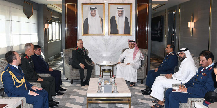 Genelkurmay Başkanı Gürak Katar’da 