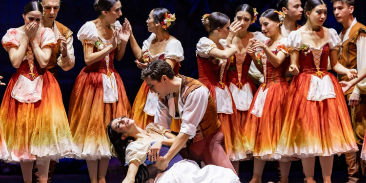 Gıselle Balesi Süreyya Operası'nda