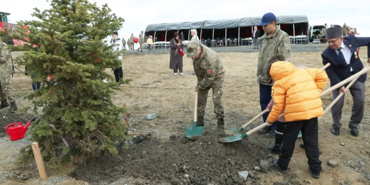 Hasdal Kışlası'nda 5 bin 600 fidan dikildi