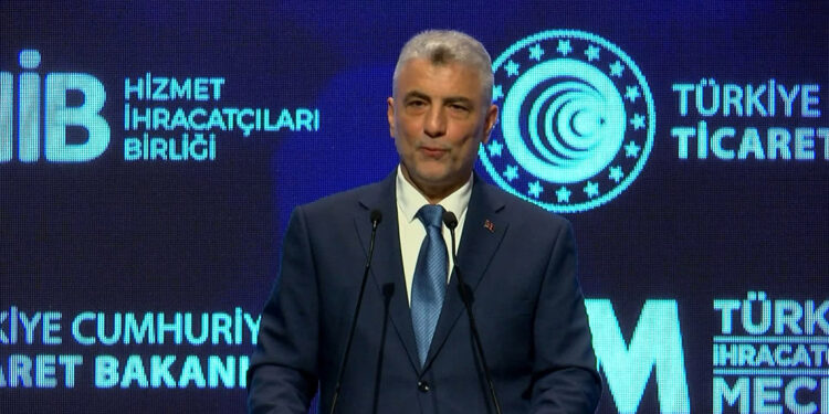 Hizmetler ihracatında dünyadan daha hızlı büyüdük