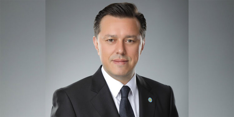 İYİ Parti'li Nebi Hatipoğlu, partisinden istifa etti