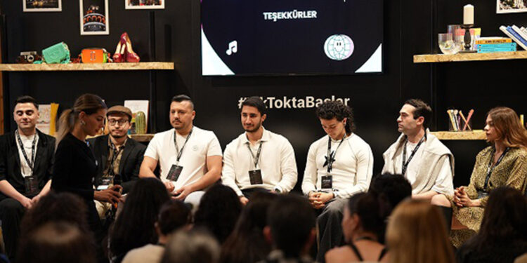 İçerik üreticileri TikToktaBaşlar etkinliğinde buluştu