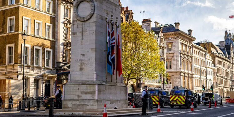 İngiliz polisi, Londra'daki büyük etkinliklere hazırlanıyor