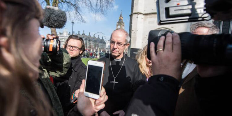 İngiltere Kilisesi'nin en kıdemli piskoposundan ateşkes çağrısı