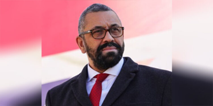 İngiltere'nin yeni İçişleri Bakanı James Cleverly oldu