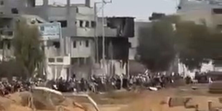 İsrail: 200 bin Gazzeli koridorları kullanarak tahliye oldu