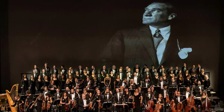 İstanbul devlet opera ve balesi'nden atatürk'ü anma konseri
