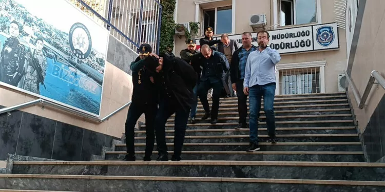 İstanbul'da i̇ran'lı sahte polisler yakalandı