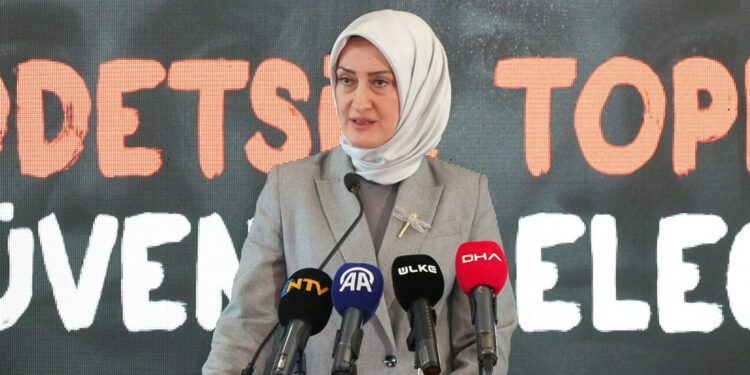 KADEM'den 'Şiddetsiz Toplum Güvenli Gelecek' kampanyası