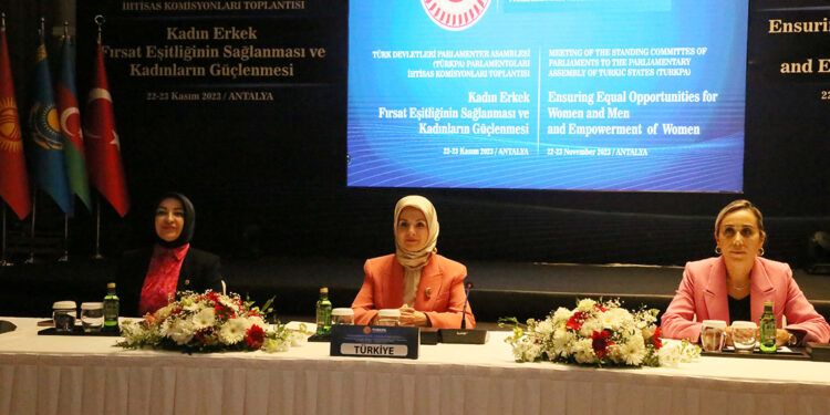 Kadınlara esnek ve uzaktan çalışma modeli geliyor