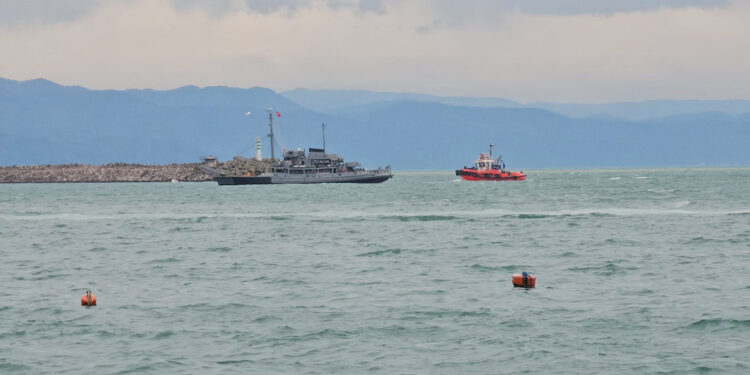 Kayıp 7 mürettebatı arama çalışmaları sürüyor