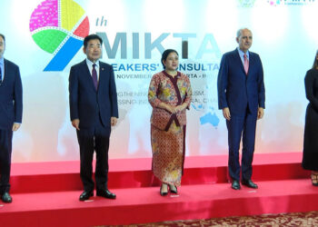 Kurtulmuş, MIKTA aile fotoğrafı çekimine katıldı