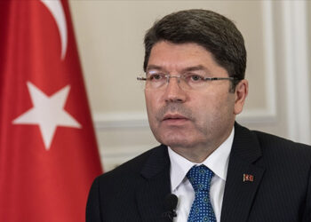 Muhataplarımızdan terörle mücadelede samimiyet bekliyoruz