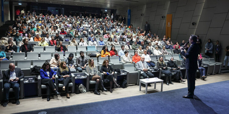 Öğretmenlere yönelik Kariyer Sempozyumu düzenlendi