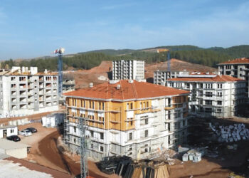 Osmaniye'de 1351 konutun teslimi aralıkta yapılacak
