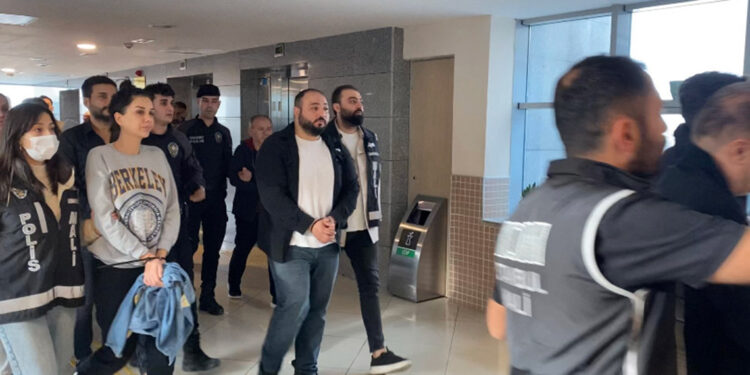 Polat çifti operasyonunda gözaltına alınanlar adliyede