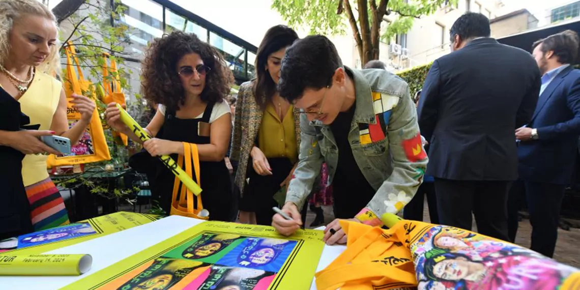 Pop art sanatcisi jisbar kisisel sergisiyle istanbulda z - kültür ve sanat - haberton