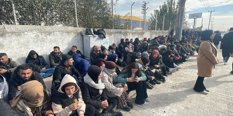 Şanlıurfa'da tekstil işçilerinin eylemi 4'üncü gününde