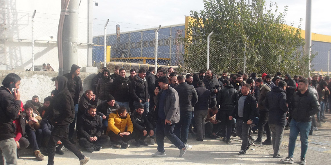 Şanlıurfa'da tekstil işçilerinin eylemi 4'üncü gününde