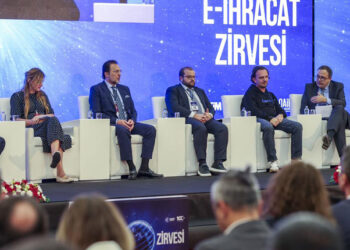 Sektör temsilcileri, 'Ankara e-İhracat Zirvesi'nde buluştu