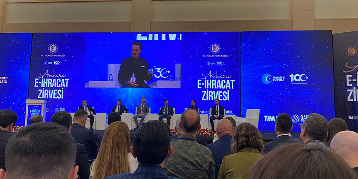 Ticaret Bakanlığı himayesinde düzenlenen "Ankara e-İhracat Zirvesi"ne katılan elektronik ticaret firmaları, e-ihracata yönelik hedeflerini paylaştı.