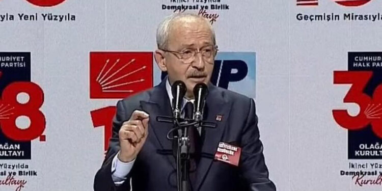 Sırtımdaki hançerlerle seçime girmek zorunda kaldım