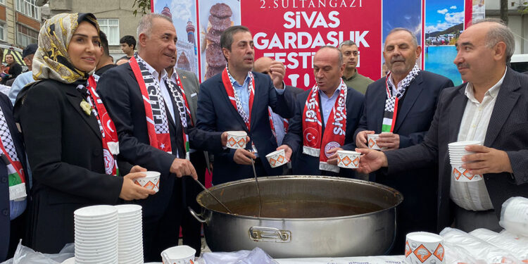 Sultangazi’de ‘Sivas Gardaşlık Festivali’ sona erdi