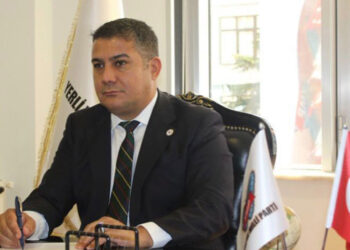 Suriyeliler ülkelerine gönderilmeli