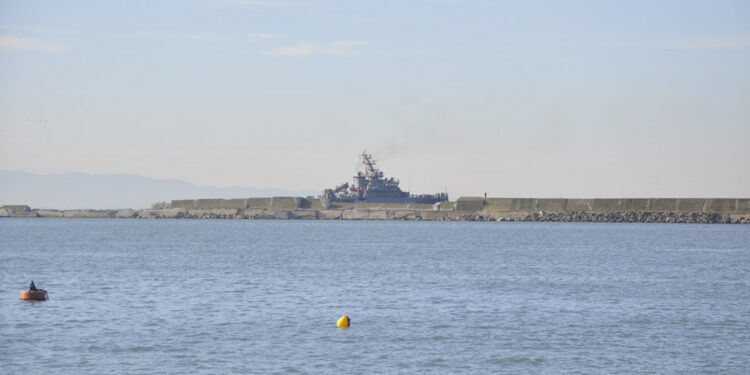 'TCG Akın', 7 kayıp denizci için Ereğli'de