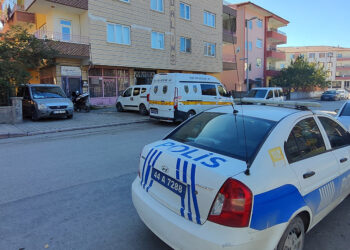 Tartıştığı 11 çocuğunun annesini tüfekle öldürdü