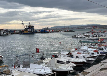 Tekirdağ'da lodos deniz ulaşımını olumsuz etkiledi