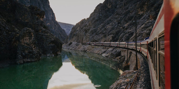 Turistik Doğu Ekspresi seferleri 11 Aralık'ta başlıyor