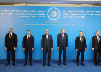 Türk Devletleri Teşkilatı 10'uncu Zirvesi'nden aile fotoğrafı