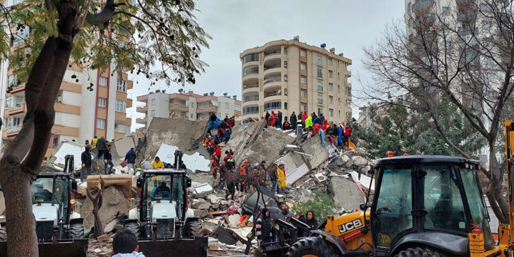 Tutar Yapı Sitesi'nin duruşmasında sanık koltuğu boş kaldı