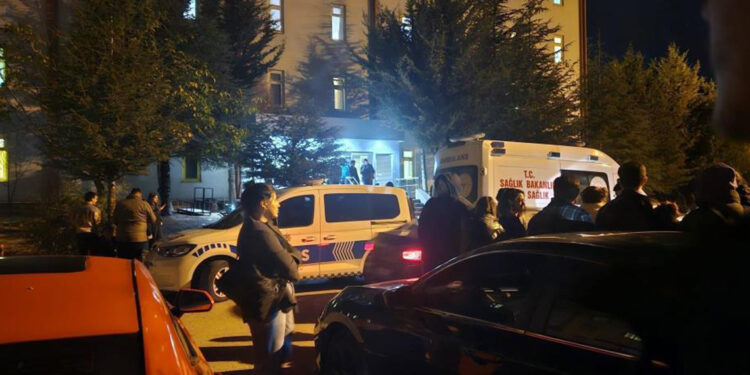 Üniversiteli Ayşegül, yurttaki odasında ölü bulundu