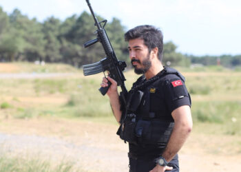 Uzaktan eğitimle yakın koruma olunmaz
