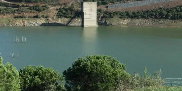 Yağışlar i̇stanbul barajlarında yüzde 7'lik artış sağladı