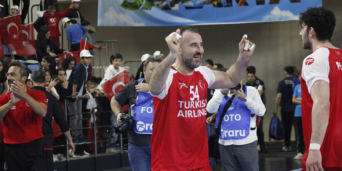 A Milli Hentbol Takımı İtalya'yı yendi