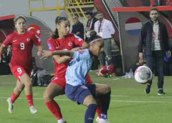 A milli kadın futbol takımı uefa uluslar b ligi'ne yükseldi