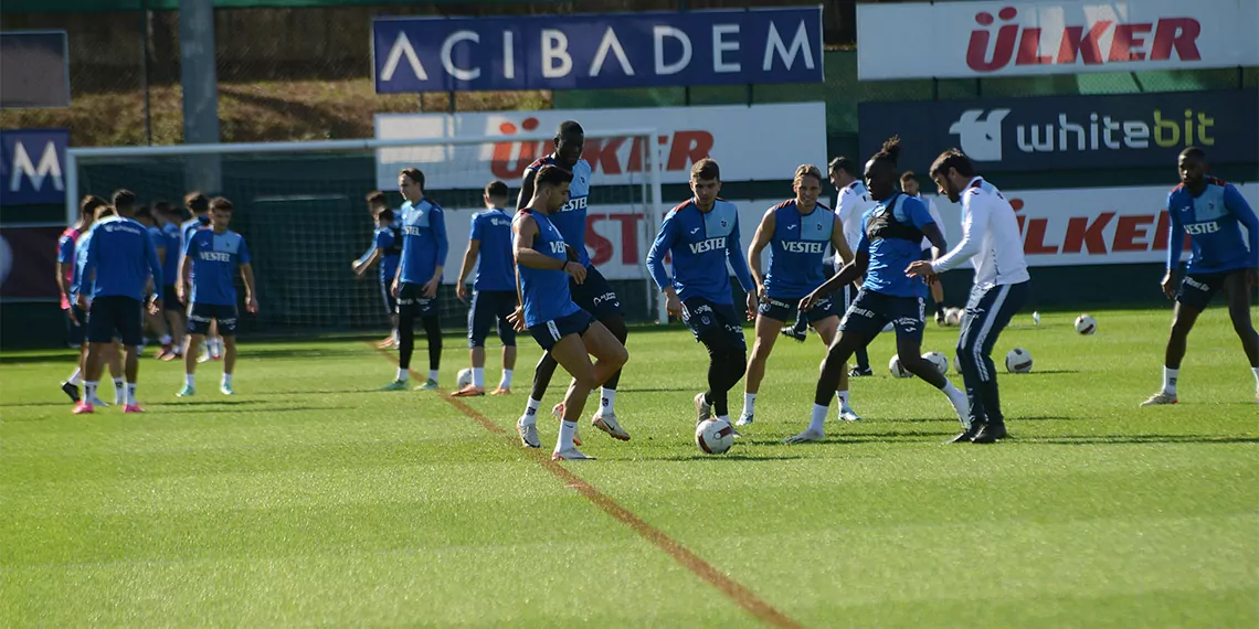 Trabzonspor teknik direktörü abdullah avcı, “fenerbahçe dosyasını kapattık. Fenerbahçe maçının geri bildirimini yaptık. Bütün konsantrasyonumuzu ve son süreçte yakaladığımız enerjiyi konyaspor maçına yansıtmayı istiyoruz” dedi.